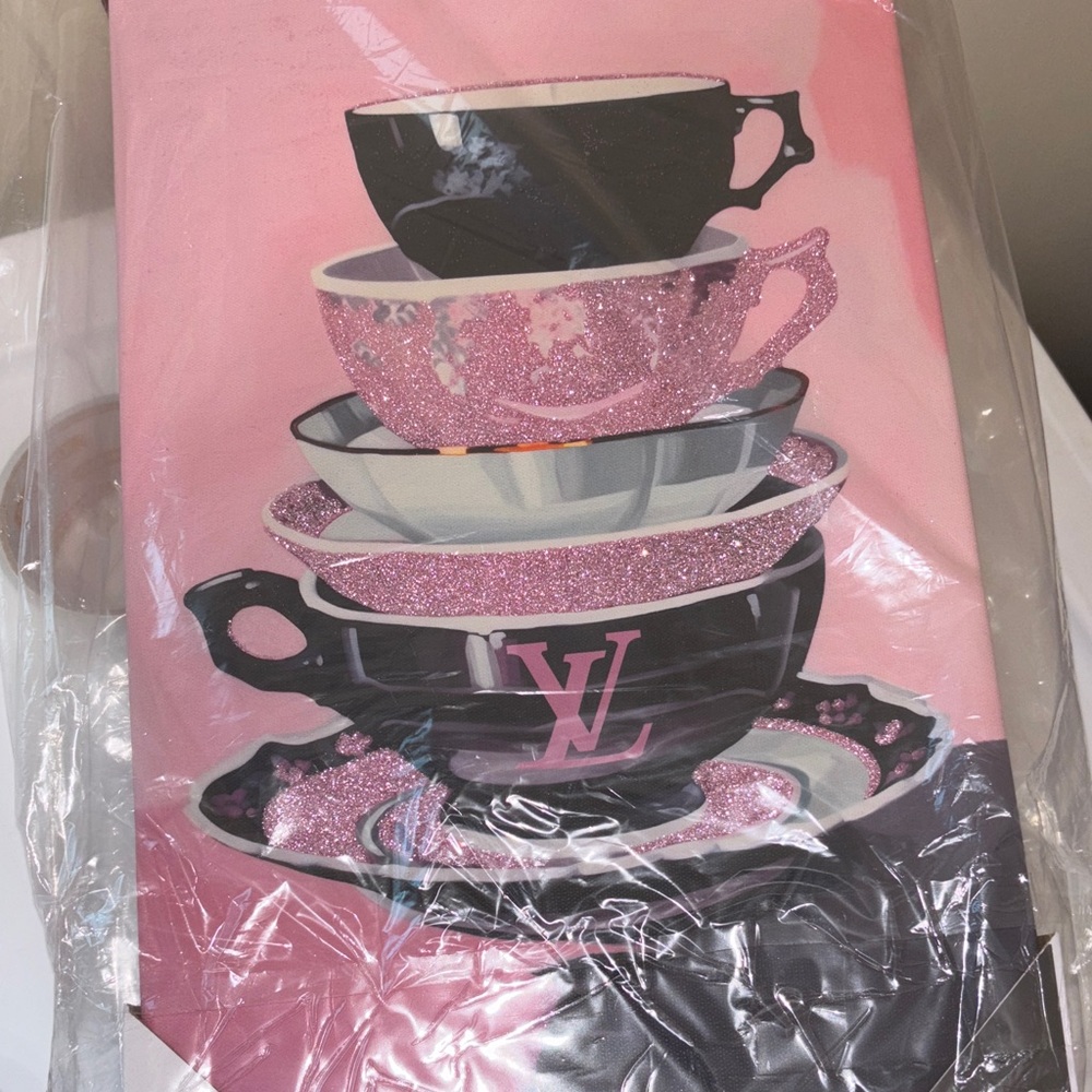 Pink and Black Teacup Canvas Art frame - Picture 1 of 3